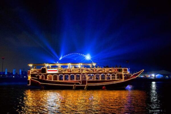 Dhow cruise dinner creek